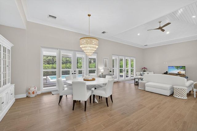 7748 SE Manhasset Place, Hobe Sound, FL 33455