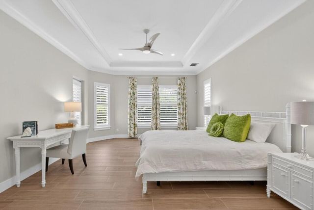 7748 SE Manhasset Place, Hobe Sound, FL 33455