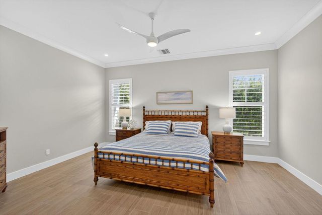 7748 SE Manhasset Place, Hobe Sound, FL 33455