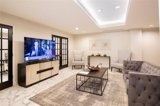 2870 Pharr Court South NW 2403, Atlanta, GA 30305