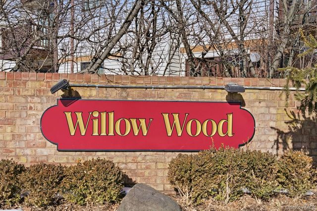 11 Balsam Court 11, Wantagh, NY 11793