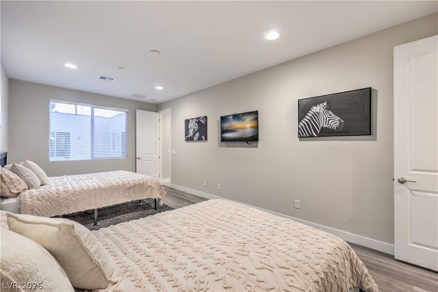 1327 South 8th Street, Las Vegas, NV 89104