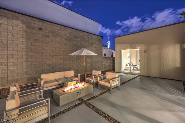 1327 South 8th Street, Las Vegas, NV 89104