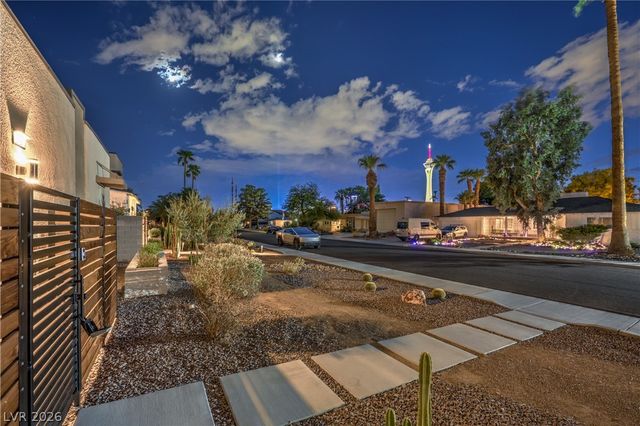 1327 South 8th Street, Las Vegas, NV 89104