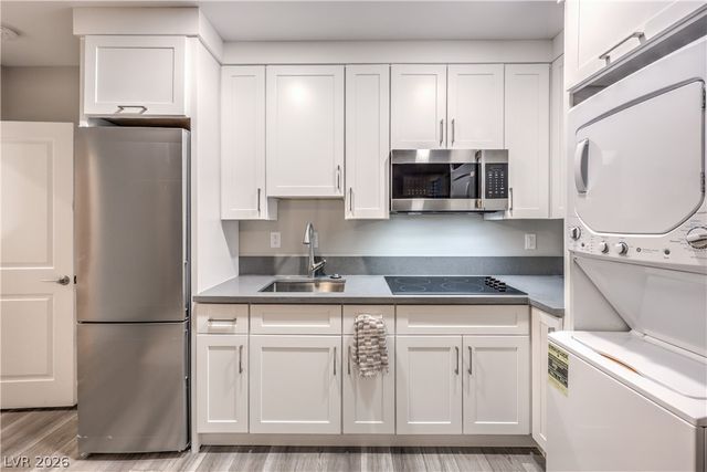 1327 South 8th Street, Las Vegas, NV 89104