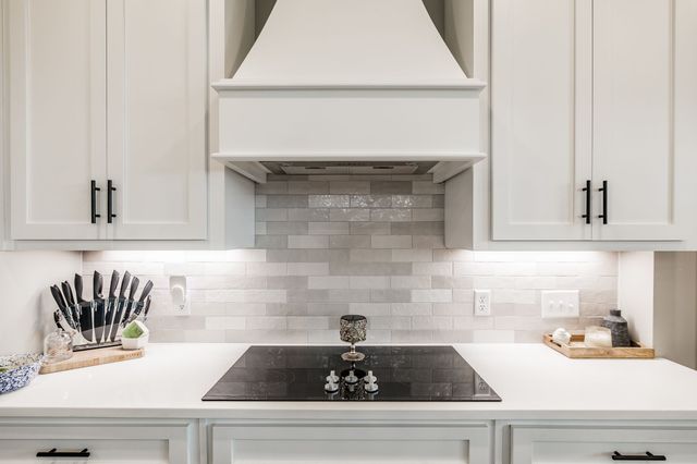 1031 Kennedy Ln, Cottontown, TN 37048