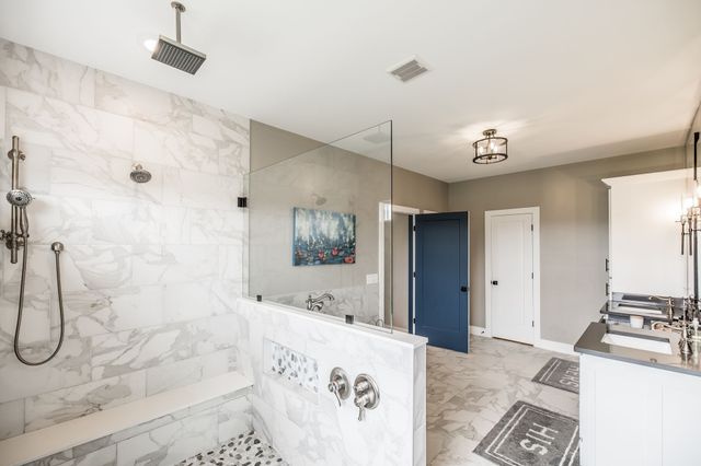 1031 Kennedy Ln, Cottontown, TN 37048