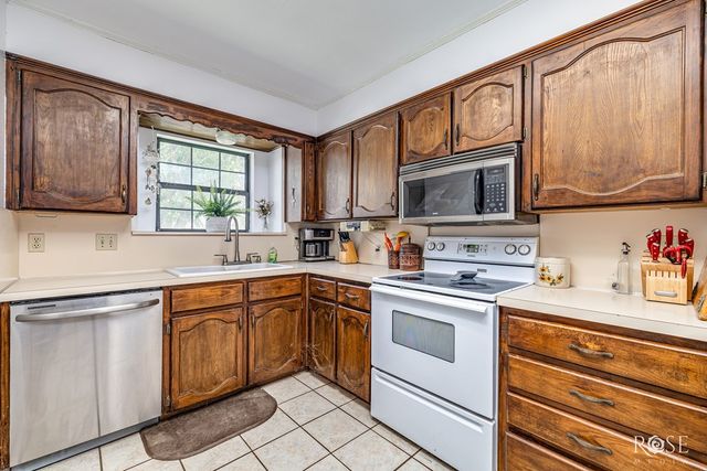 3405 Shadyhill Dr, San Angelo, TX 76904