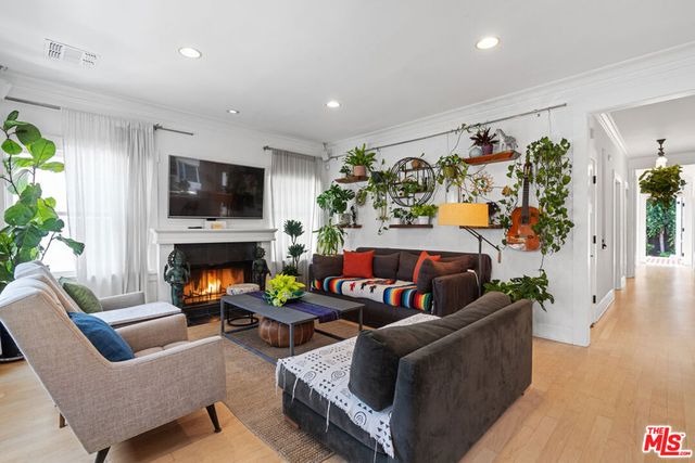 2802 2nd Street, Santa Monica, CA 90405