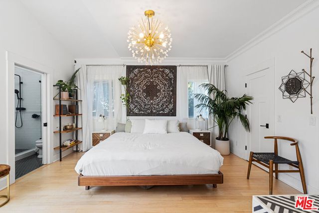 2802 2nd Street, Santa Monica, CA 90405