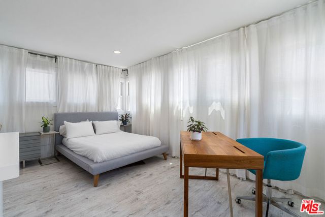 2802 2nd Street, Santa Monica, CA 90405