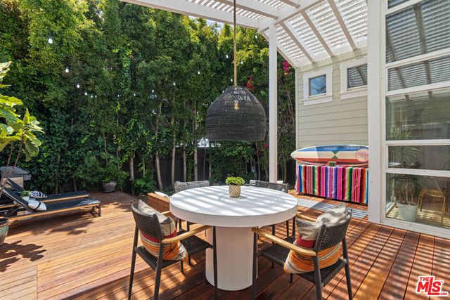 2802 2nd Street, Santa Monica, CA 90405