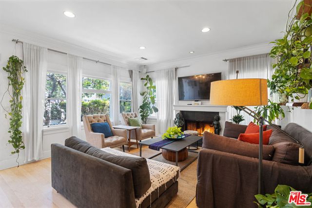 2802 2nd Street, Santa Monica, CA 90405
