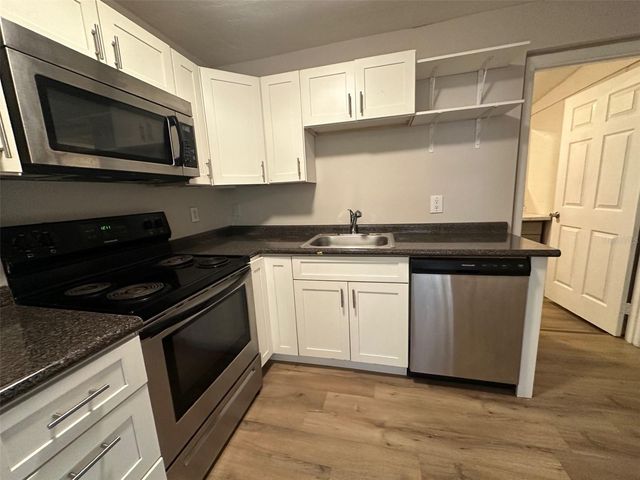 657 NE WALDO ROAD, Gainesville, FL 32641