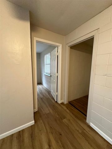 657 NE WALDO ROAD, Gainesville, FL 32641