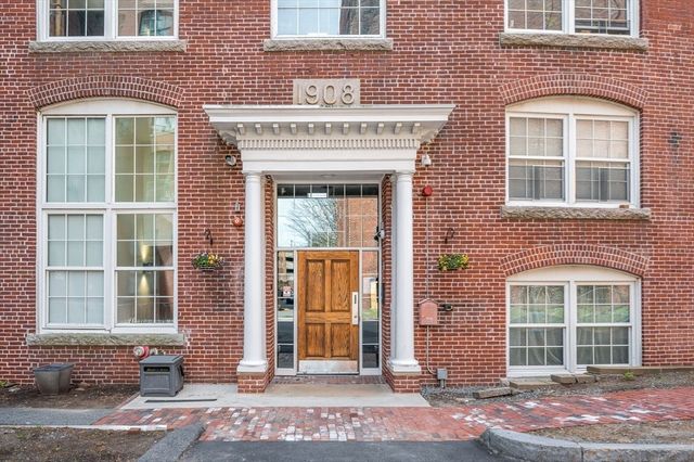 200 Market Street 3211, Lowell, MA 01852