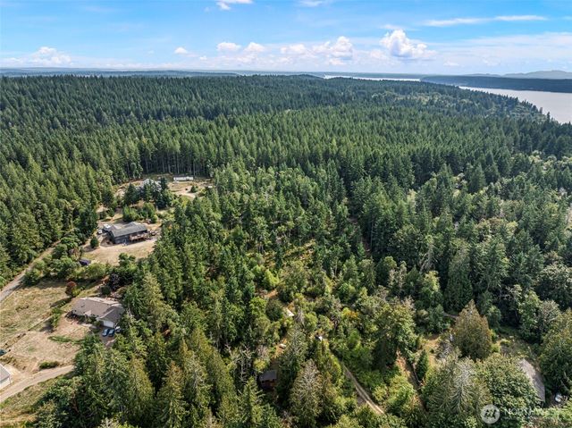 623 208th Avenue NW, Lakebay, WA 98349