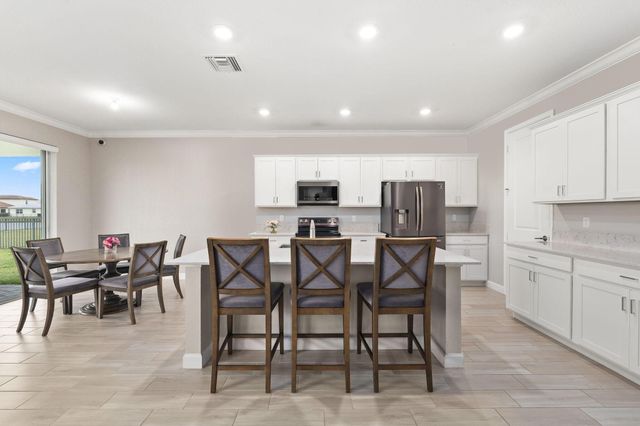 12434 NW Lynch Lane, Port St Lucie, FL 34987