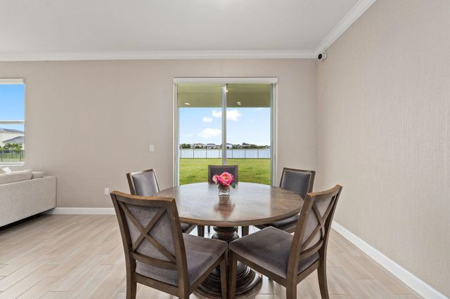 12434 NW Lynch Lane, Port St Lucie, FL 34987