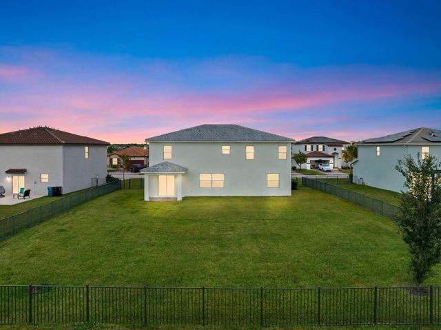 12434 NW Lynch Lane, Port St Lucie, FL 34987