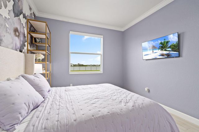 12434 NW Lynch Lane, Port St Lucie, FL 34987