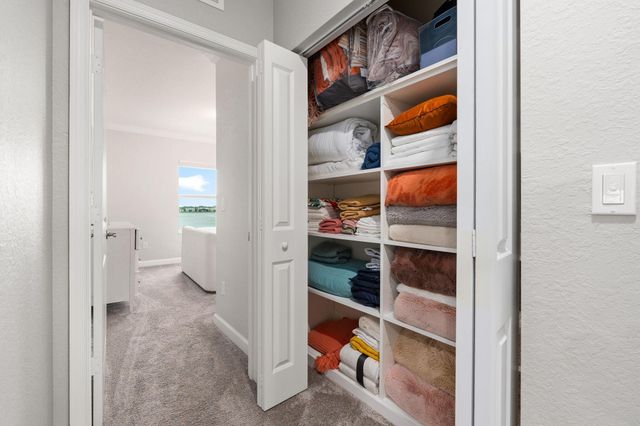 12434 NW Lynch Lane, Port St Lucie, FL 34987