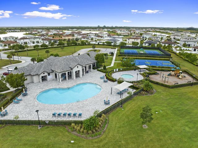 12434 NW Lynch Lane, Port St Lucie, FL 34987