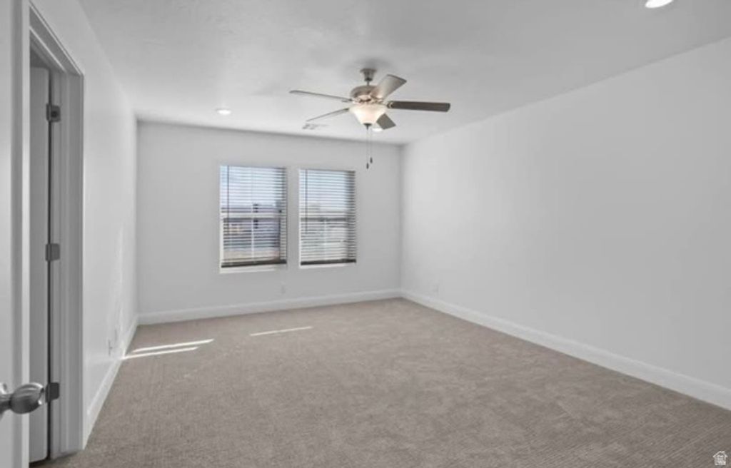 Image 24 of property listing at 6029 S CARNELIAN PKWY, St. George, UT 84790