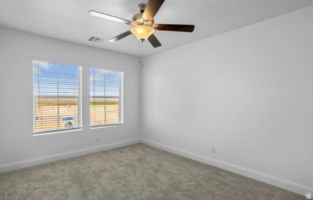 Image 10 of property listing at 6029 S CARNELIAN PKWY, St. George, UT 84790