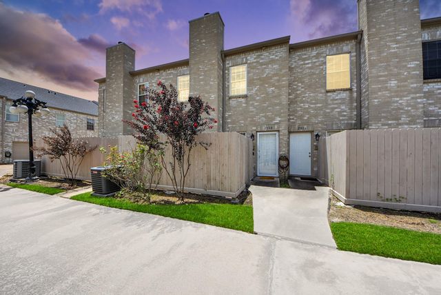 2908 Holly Hall Street 2908, Houston, TX 77054
