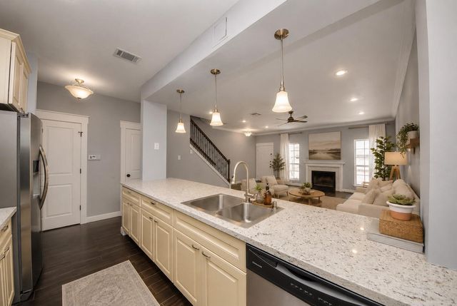2908 Holly Hall Street 2908, Houston, TX 77054