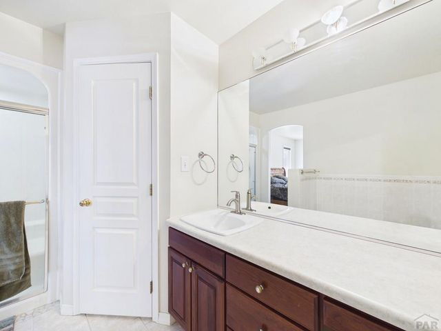 1079 Lynn Dr, Pueblo, CO 81006