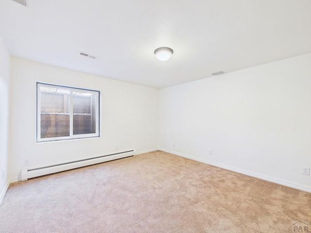 1079 Lynn Dr, Pueblo, CO 81006