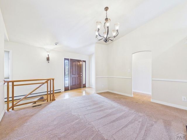 1079 Lynn Dr, Pueblo, CO 81006