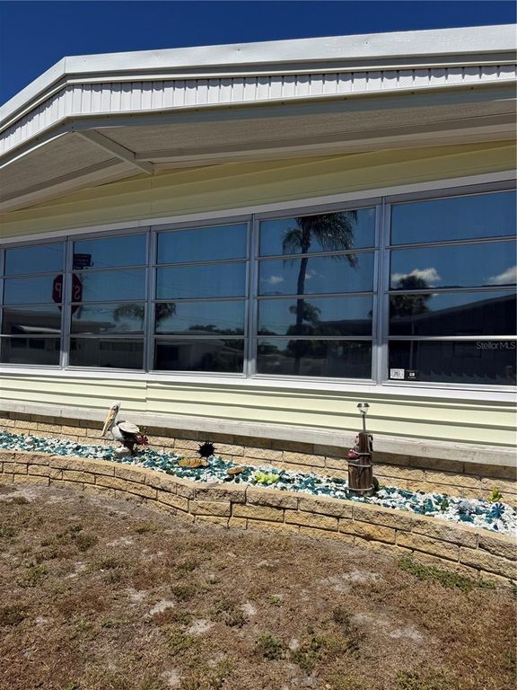 2000 E BAY DRIVE 132, Largo, FL 33771