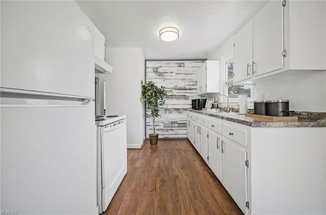 4814 82nd ST, Hampton, VA 23605