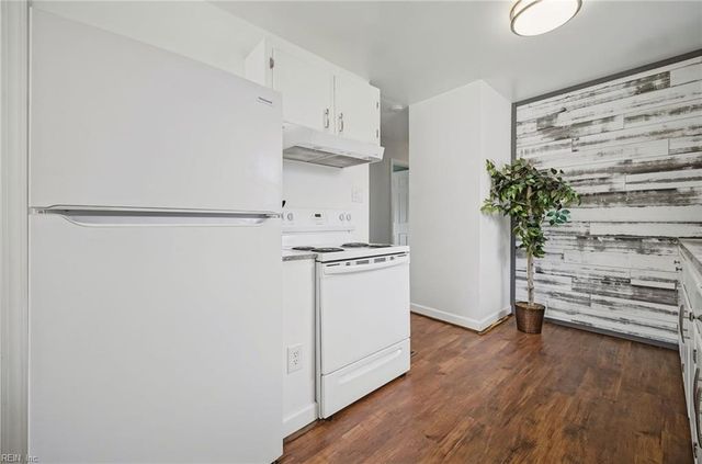 4814 82nd ST, Hampton, VA 23605