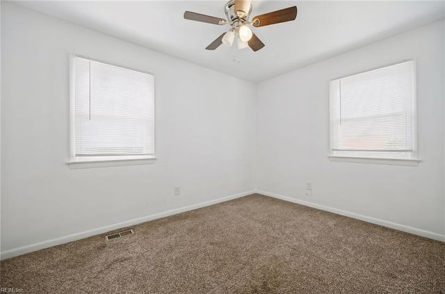 4814 82nd ST, Hampton, VA 23605