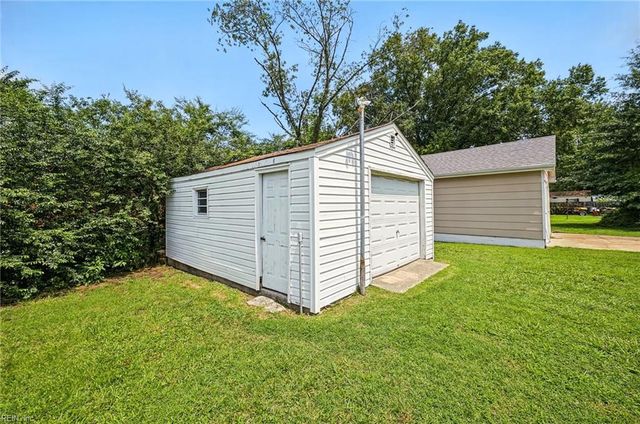 4814 82nd ST, Hampton, VA 23605