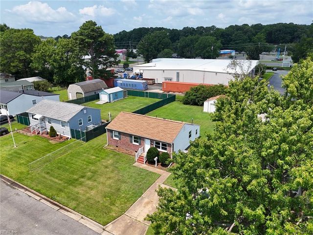 4814 82nd ST, Hampton, VA 23605