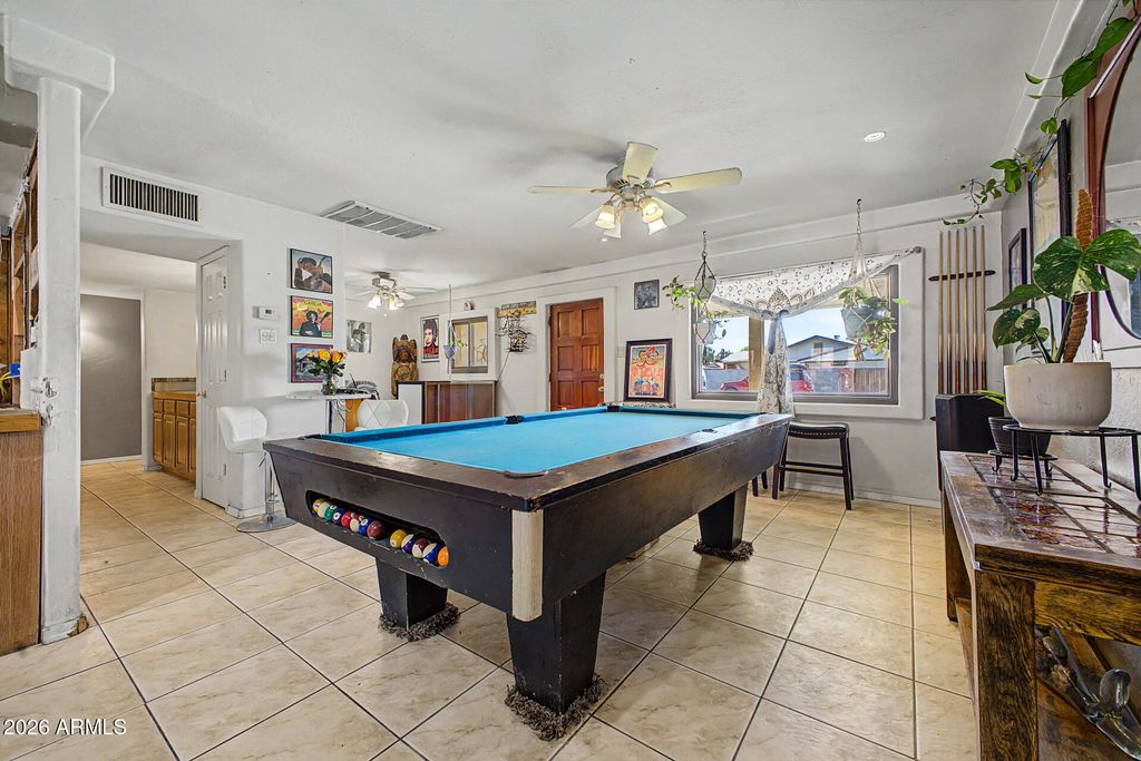 Image 12 of property listing at 13447 N 33RD Street, Phoenix, AZ 85032