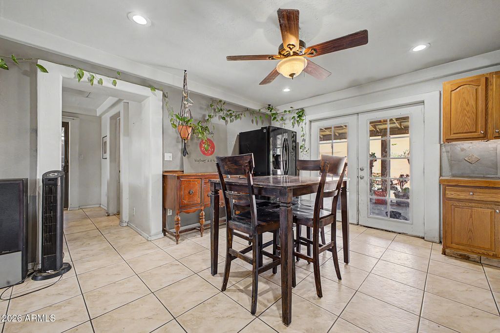 Image 17 of property listing at 13447 N 33RD Street, Phoenix, AZ 85032