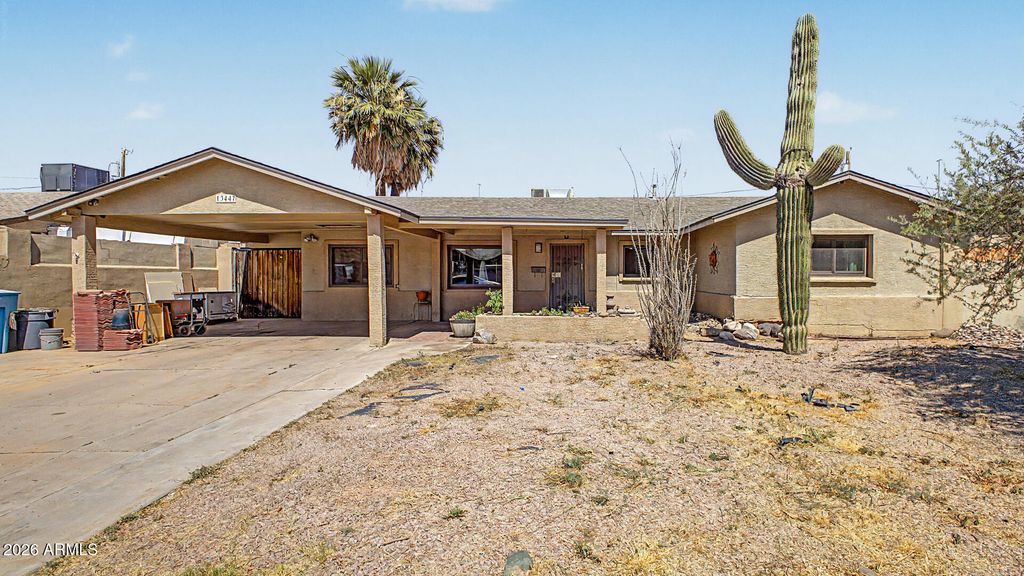 Image 2 of property listing at 13447 N 33RD Street, Phoenix, AZ 85032