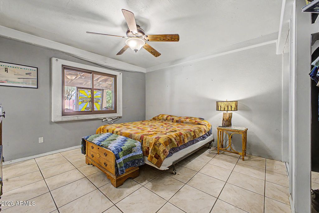 Image 24 of property listing at 13447 N 33RD Street, Phoenix, AZ 85032