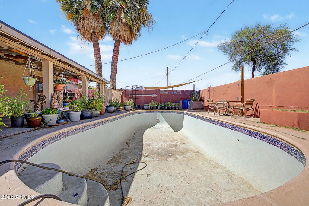 Image 40 of property listing at 13447 N 33RD Street, Phoenix, AZ 85032
