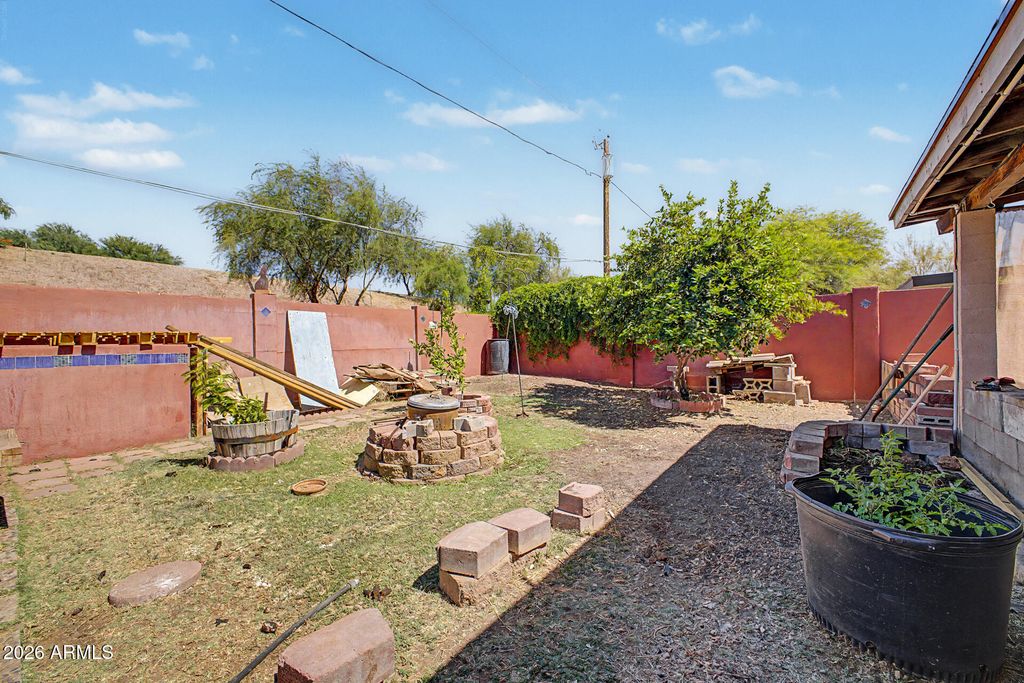 Image 44 of property listing at 13447 N 33RD Street, Phoenix, AZ 85032