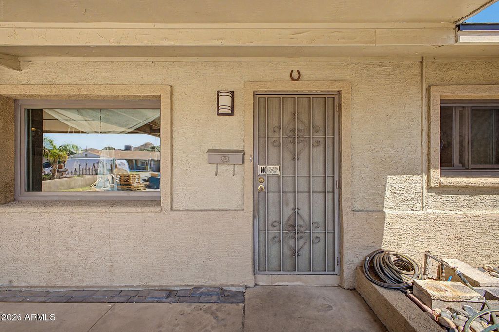 Image 9 of property listing at 13447 N 33RD Street, Phoenix, AZ 85032