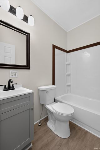 601 Aspenwald, Elkhart, IN 46516