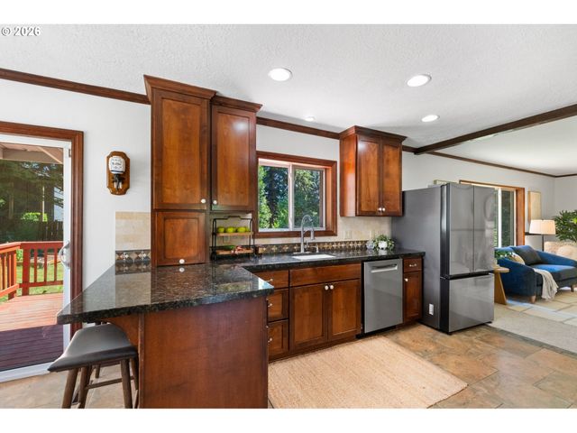 2312 5TH Ave, West Linn, OR 97068