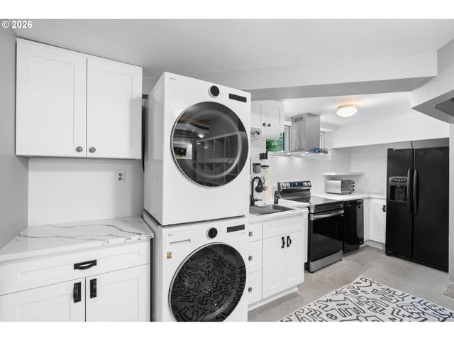 2312 5TH Ave, West Linn, OR 97068